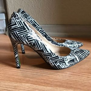 Banana Republic Black/White Ninah Pumps